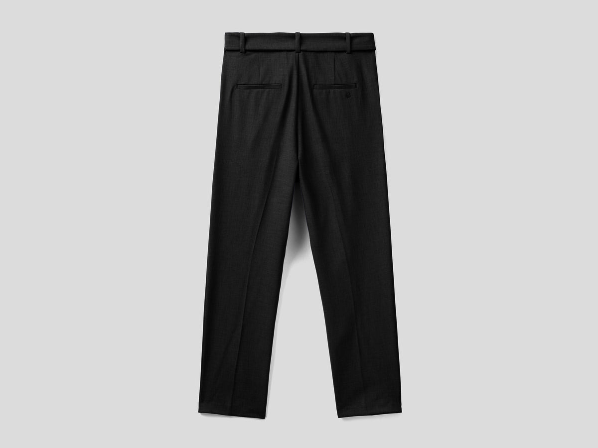 Pantaloni a vita alta con cintura