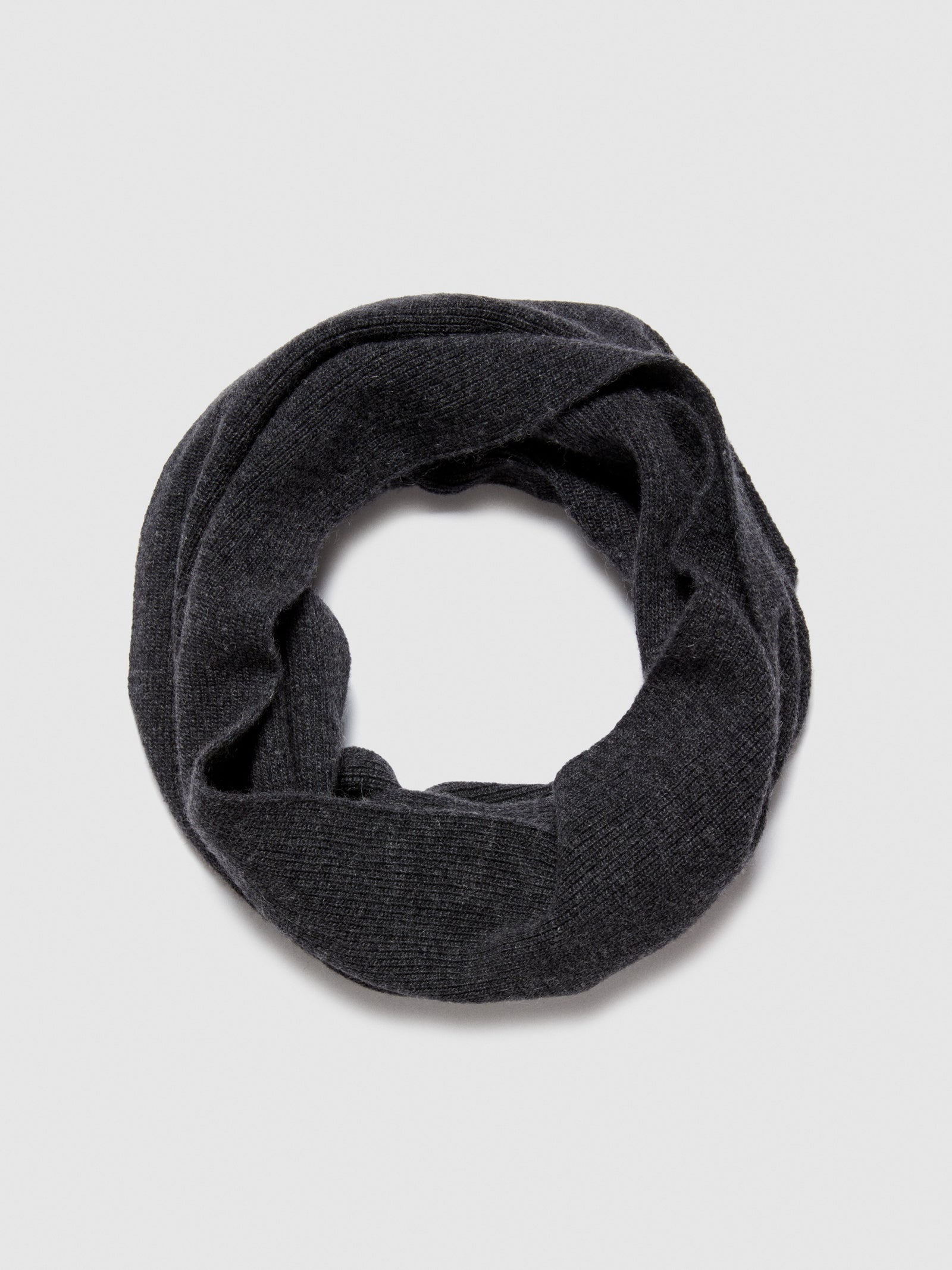 Collo in maglia da uomo grigio scuro 2 | Sisley Outlet