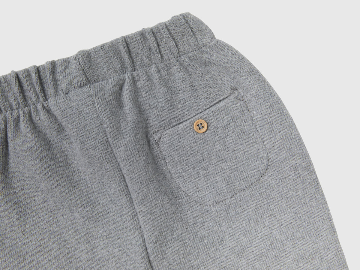 Pantaloni baggy fit in misto cotone riciclato