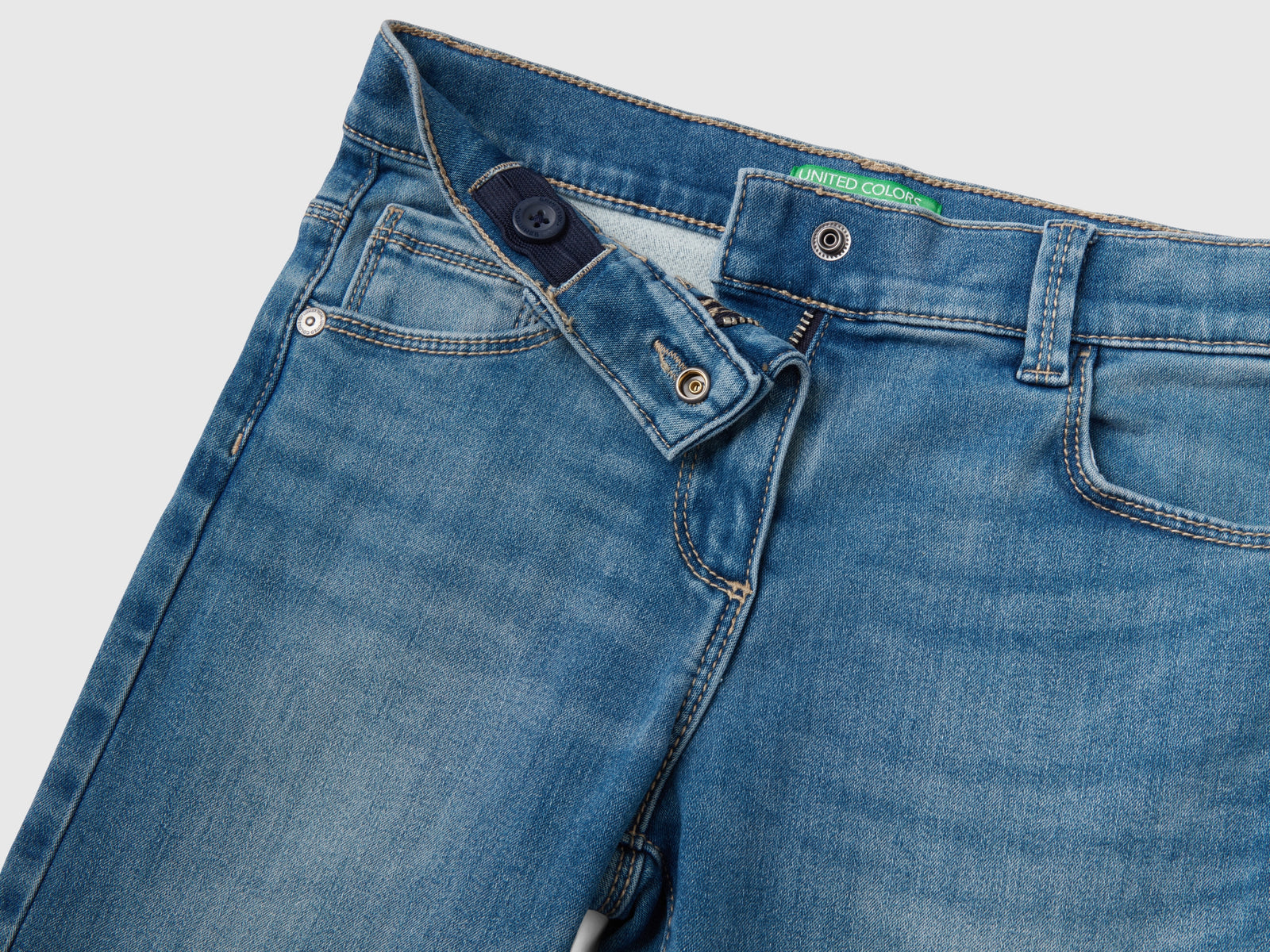 Jeans termici slim fit da bambina azzurro 3 | Benetton Outlet