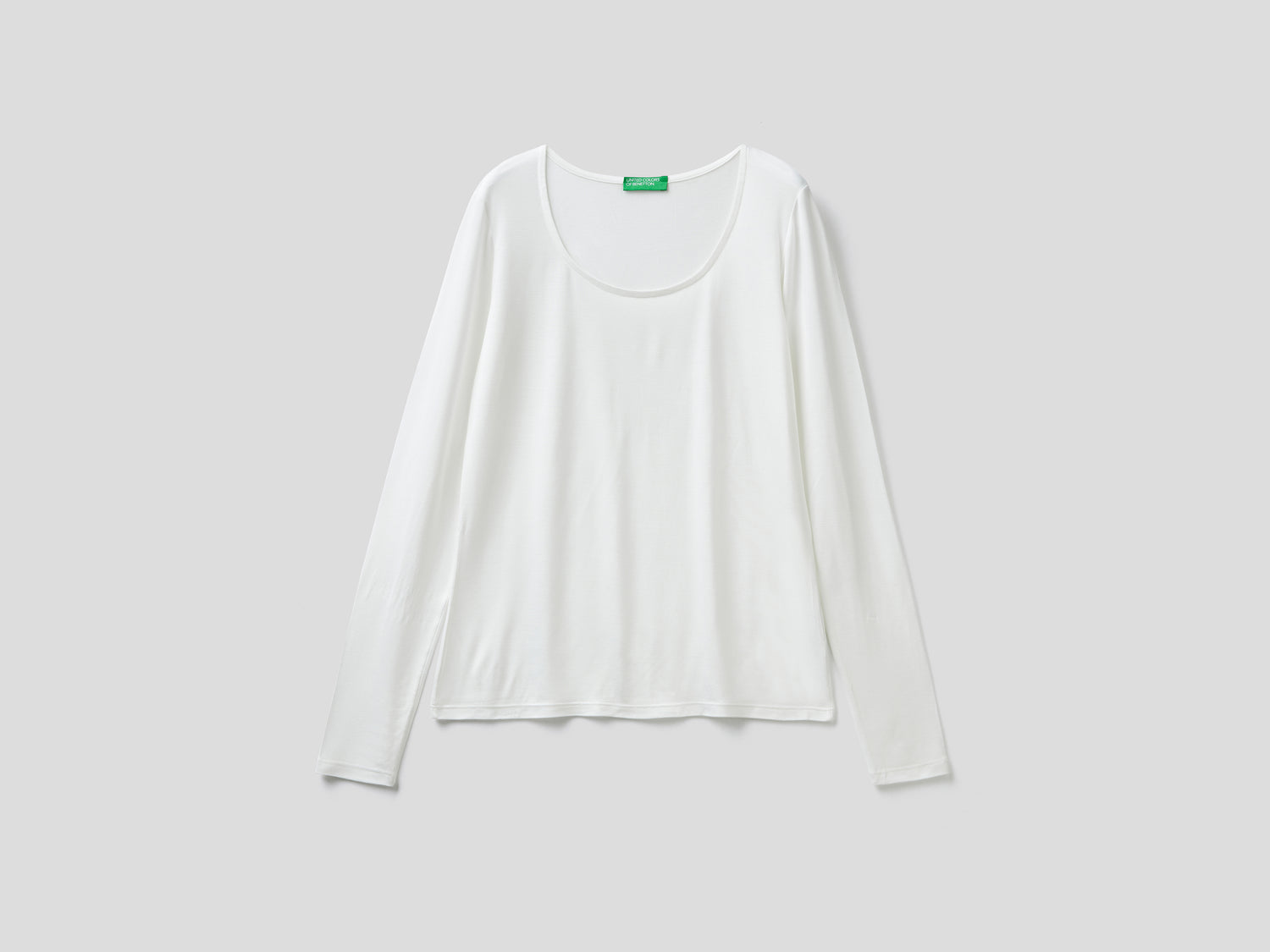 Maglietta in viscosa stretch da donna bianco panna | Benetton Outlet