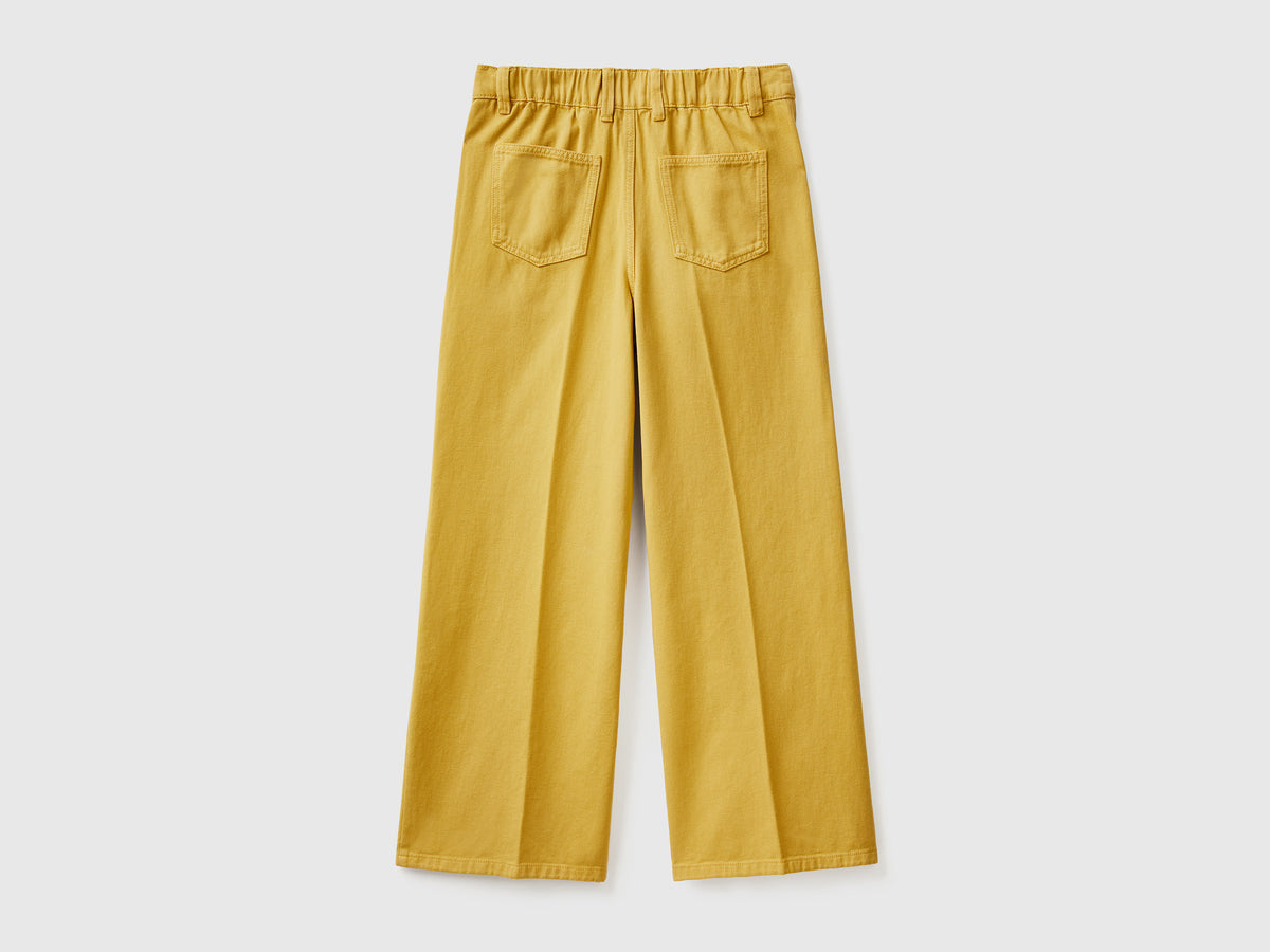 Pantaloni a vita alta con gamba ampia