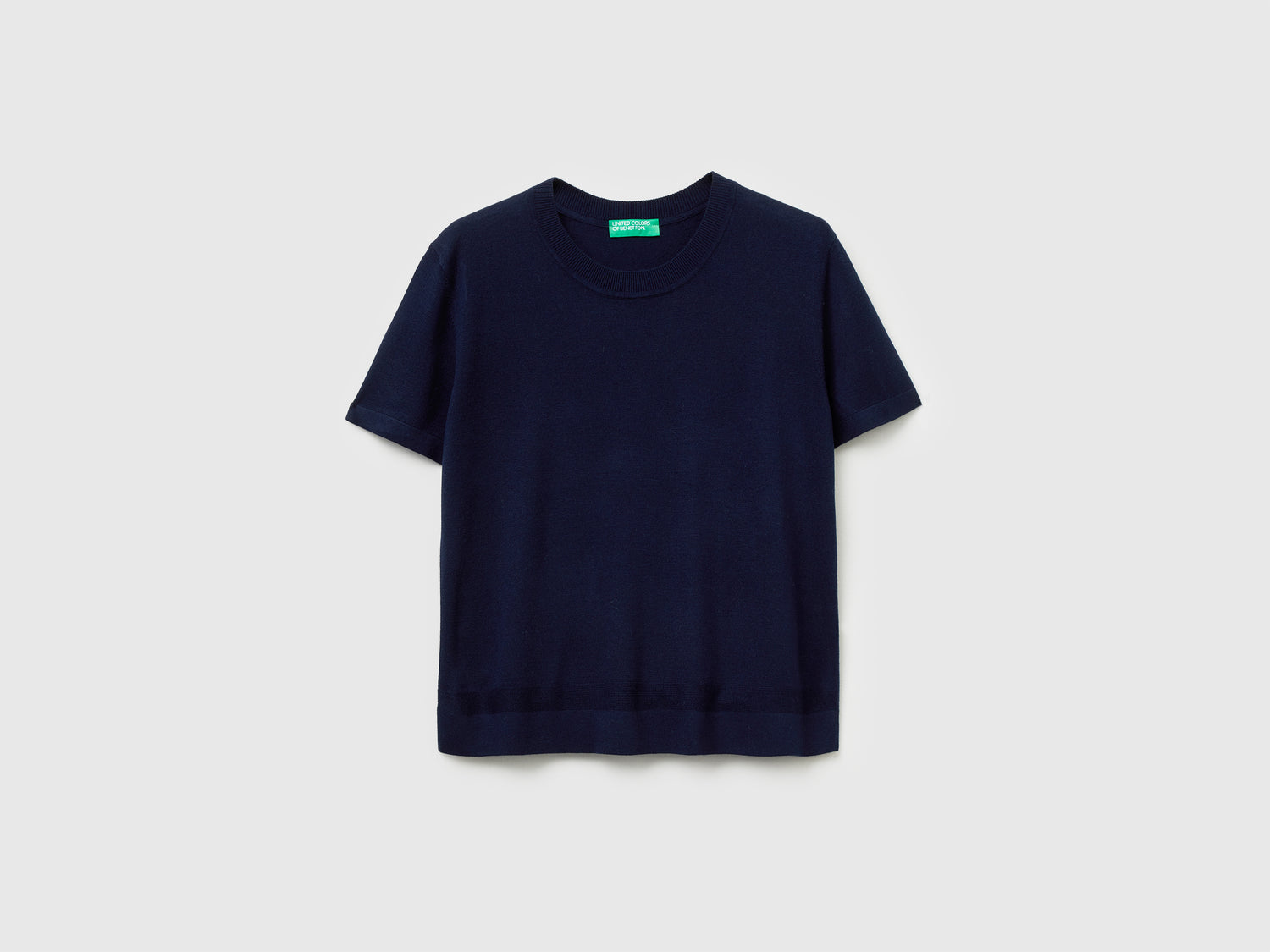 Maglia manica corta in misto seta da donna blu scuro | Benetton Outlet