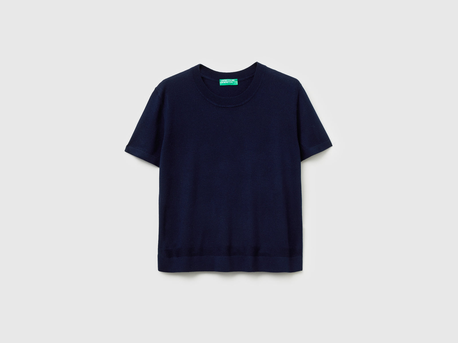 Maglia manica corta in misto seta da donna blu scuro | Benetton Outlet