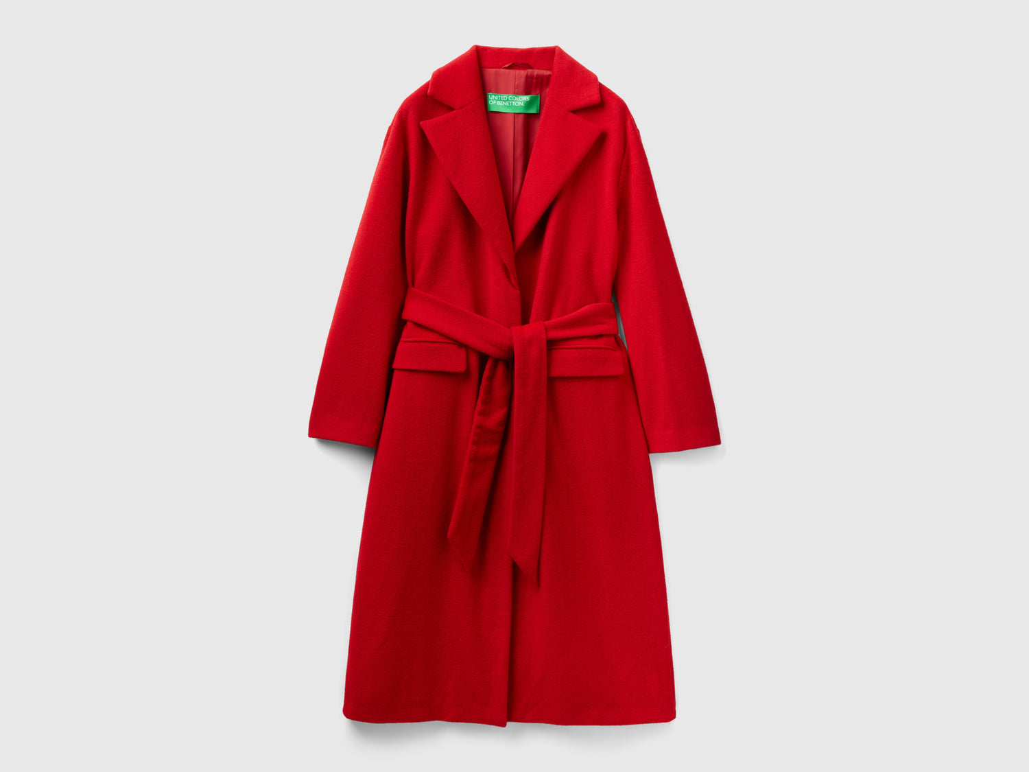 Cappotto lungo con cintura da donna rosso | Benetton Outlet