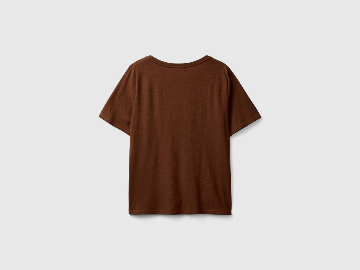 T-shirt scollo a V in cotone fiammato