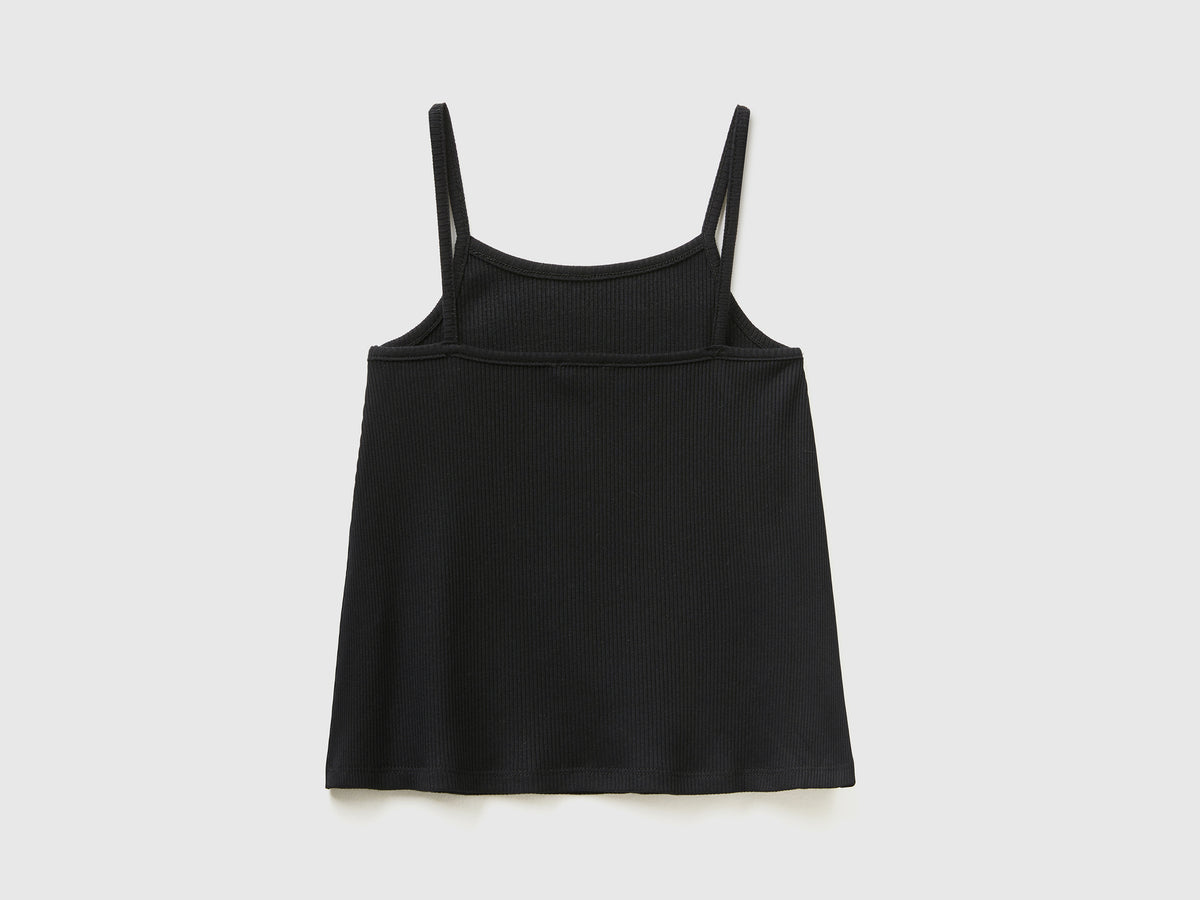 Top smanicato a costine di cotone elasticizzato