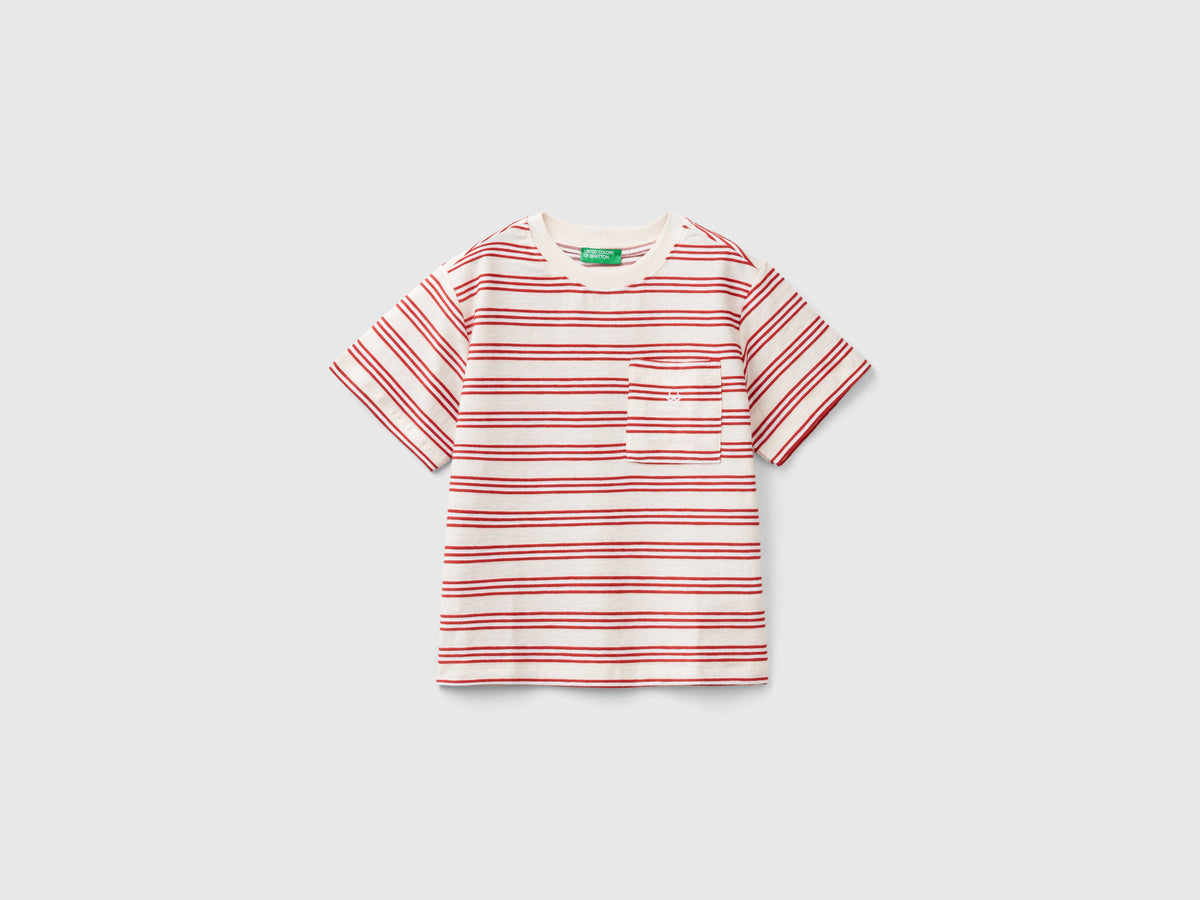 T-shirt a righe con taschino