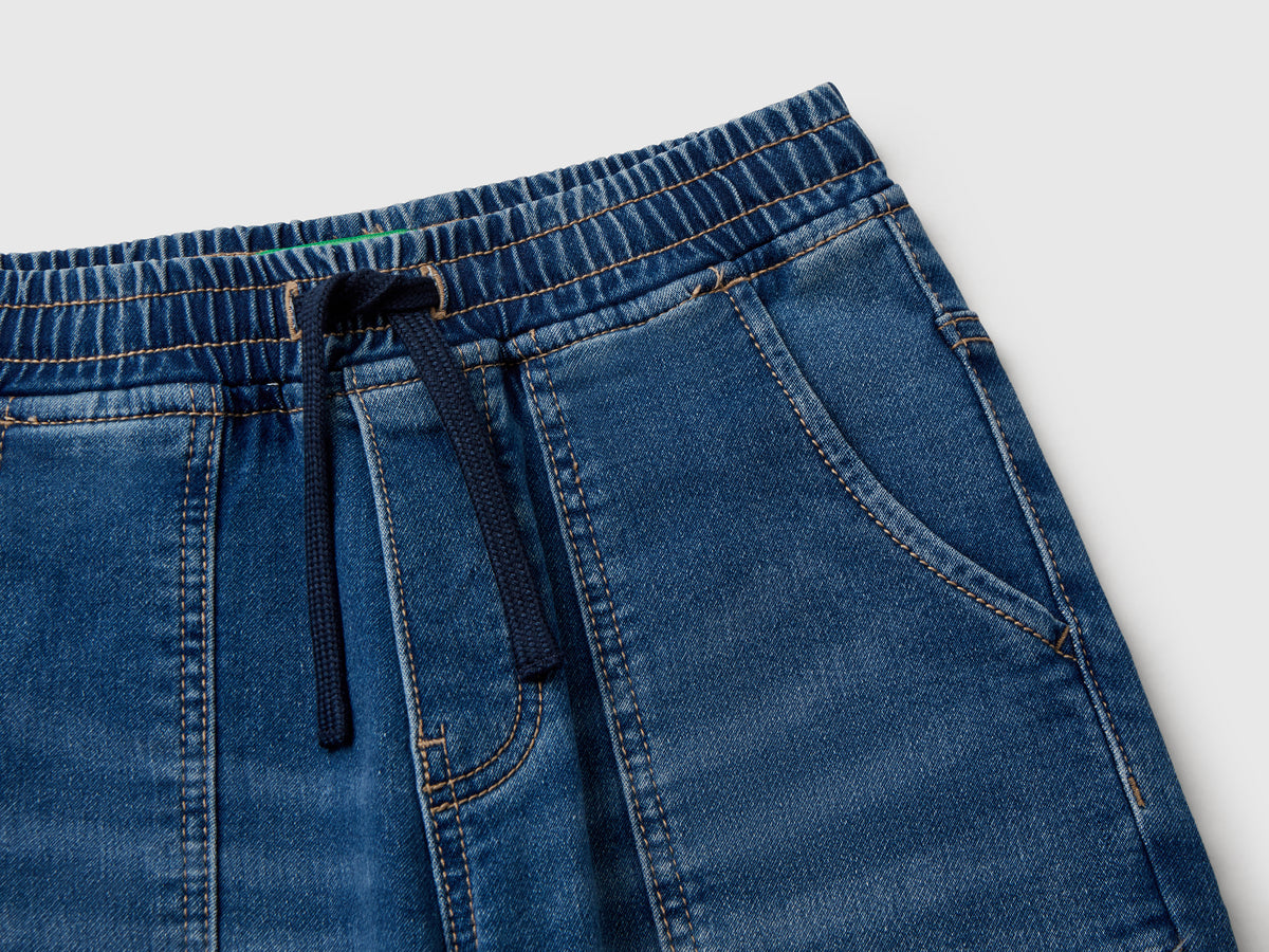 Joggers di jeans