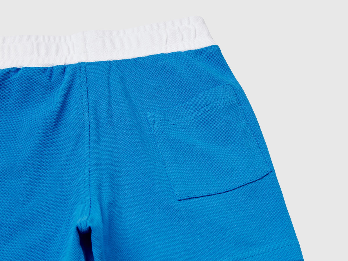 Pantaloni corti con coulisse