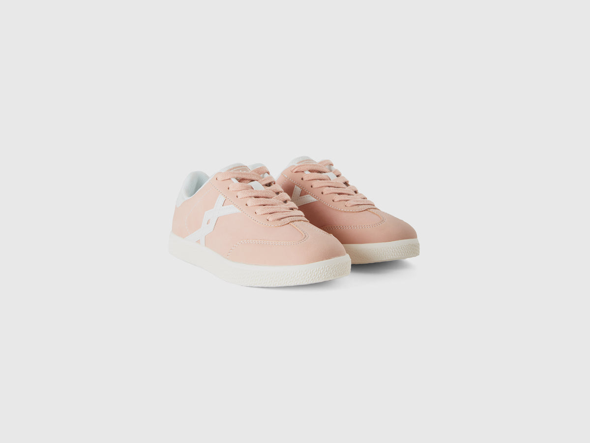 Sneakers in tessuto spalmato