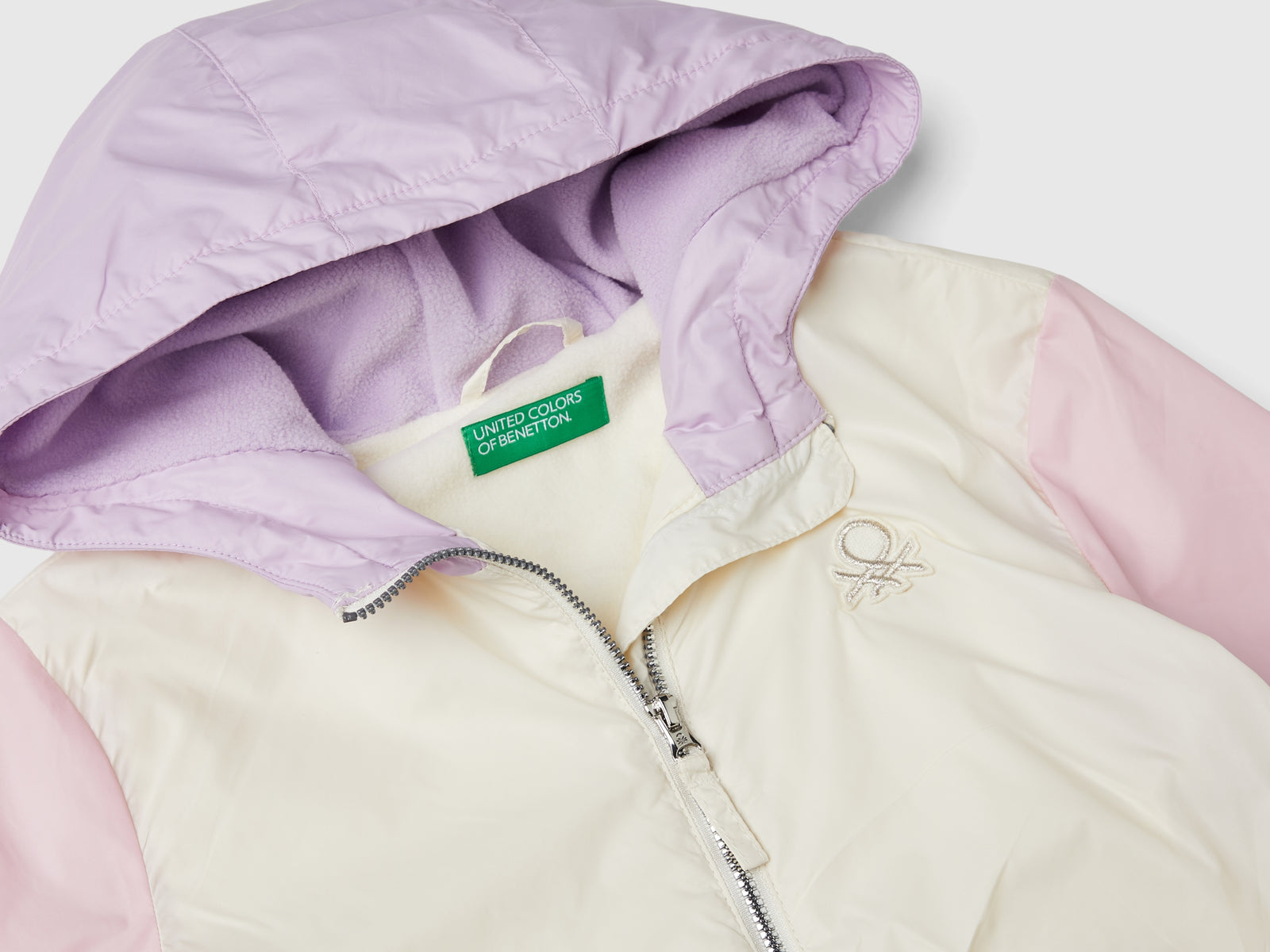 Giubbino lucido con zip e cappuccio da bambina multi-color 3 | Benetton Outlet
