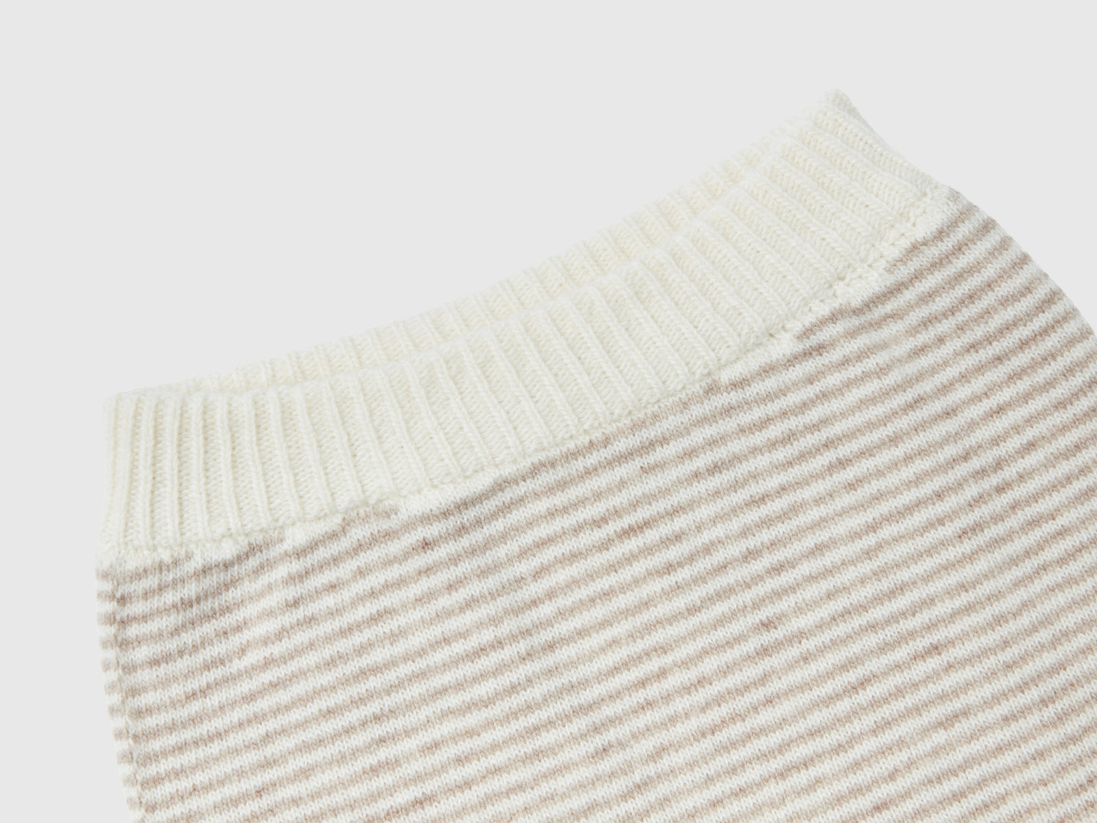 Completo in misto cashmere e lana Merino da neonato beige 2 | Benetton Outlet