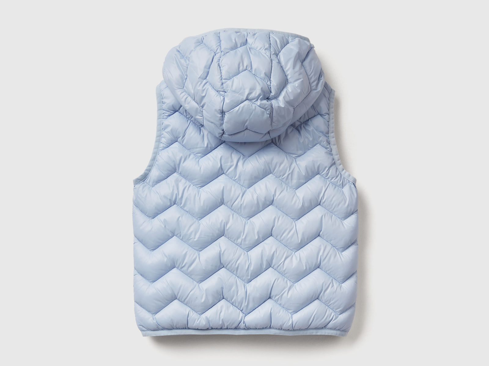Gilet imbottito con cappuccio da bimba azzurro 2 | Benetton Outlet