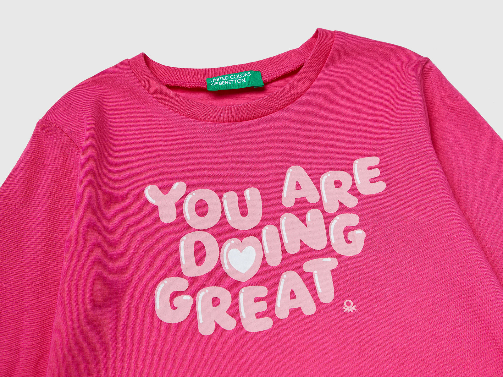 Maglietta regular fit con stampa da bimba fucsia 3 | Benetton Outlet