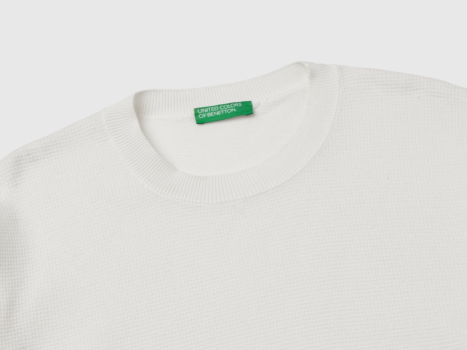 Maglia girocollo 100% cotone da uomo bianco panna 3 | Benetton Outlet