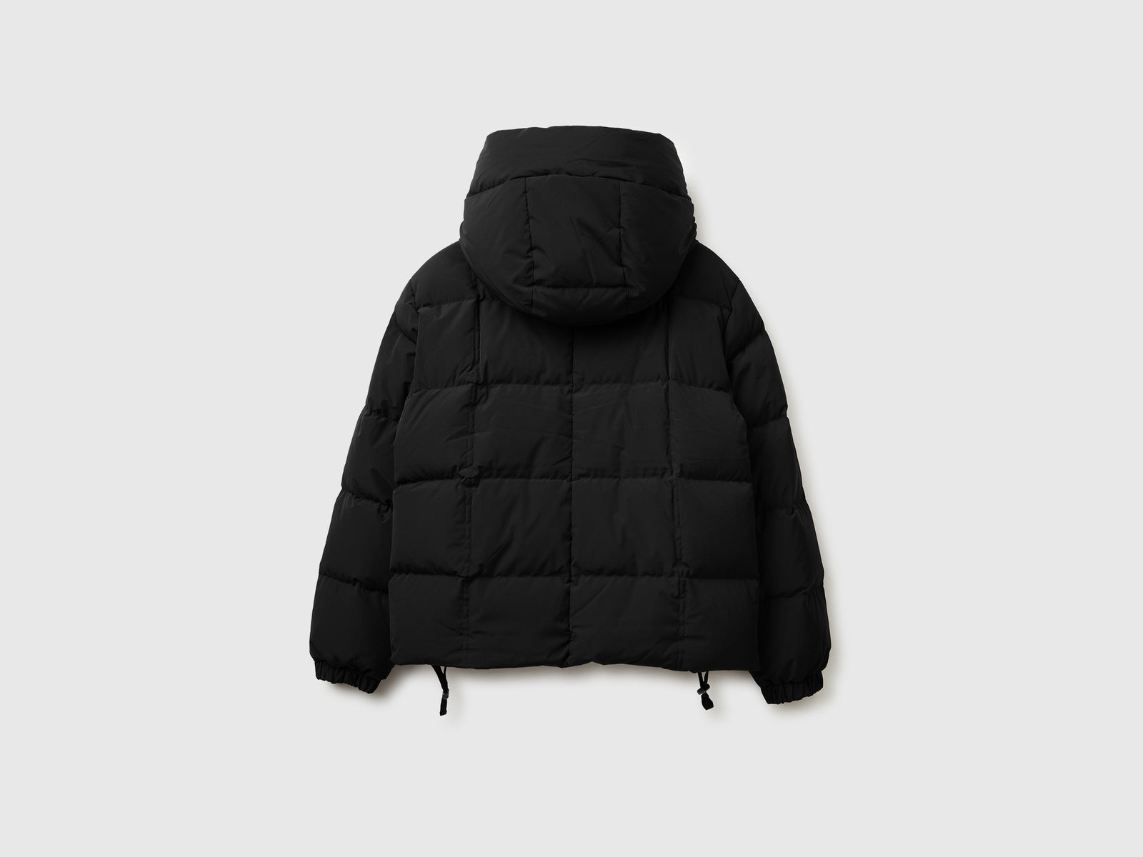Piumino corto imbottito con piuma riciclata da donna nero 2 | Benetton Outlet