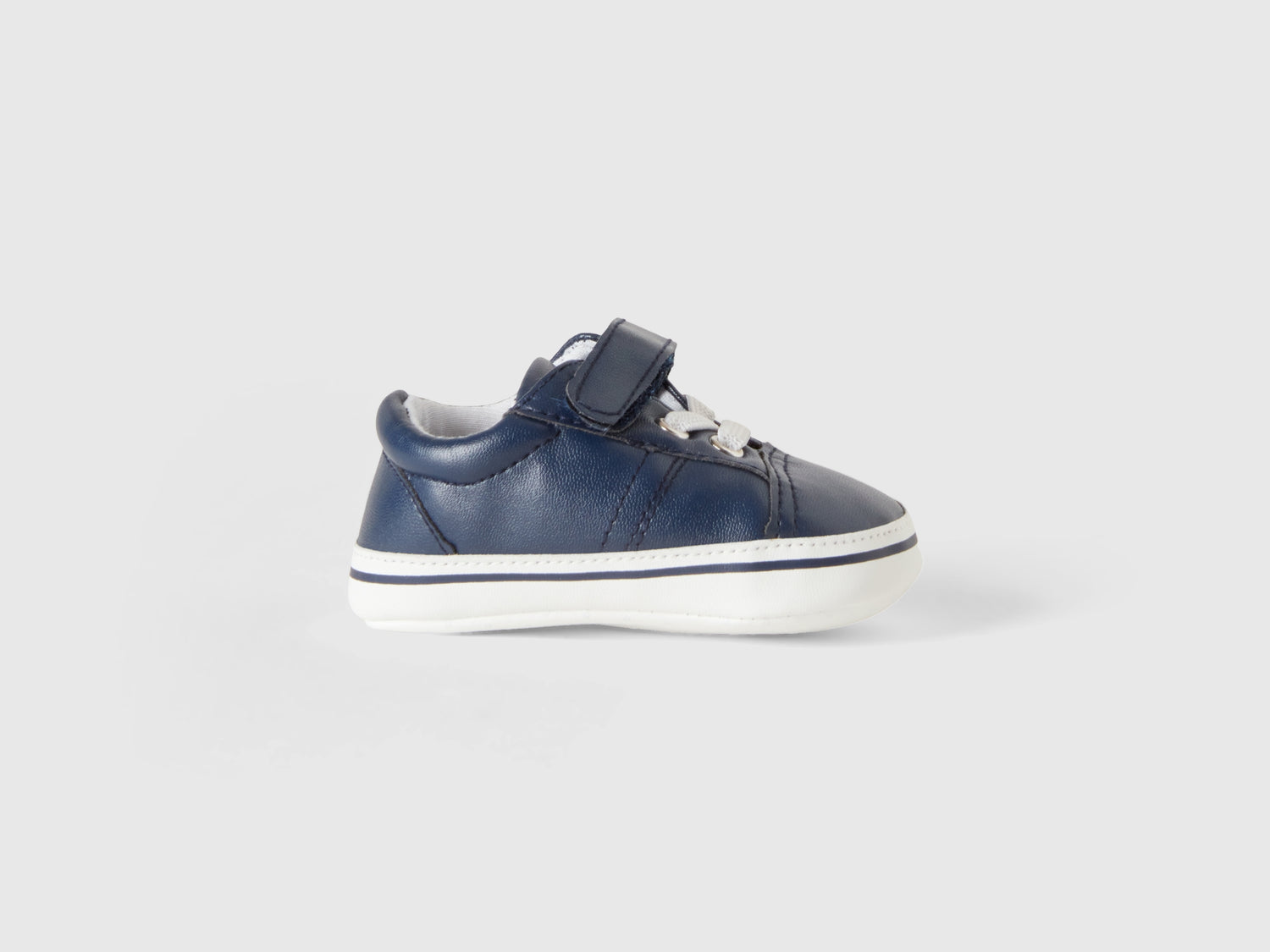 Scarpe primi passi con lacci da neonato blu scuro | Benetton Outlet
