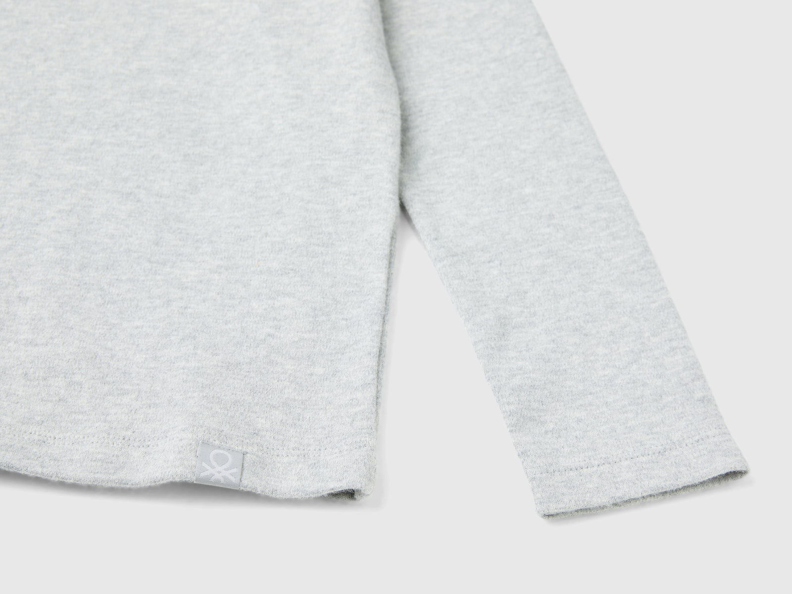 T-shirt lupetto a costine da bambino grigio chiaro 3 | Benetton Outlet