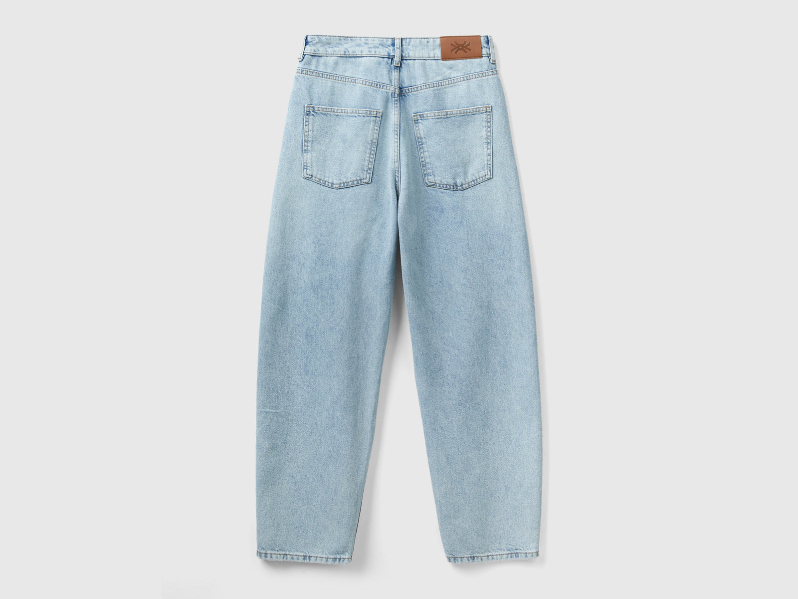 Jeans balloon fit da donna azzurro 2 | Benetton Outlet