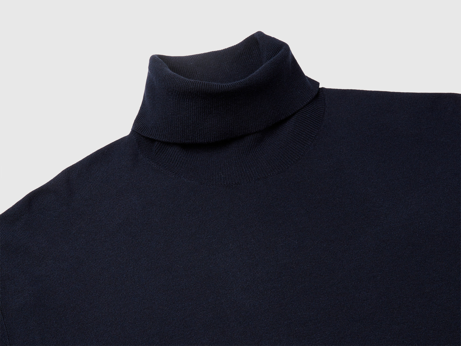Dolcevita in misto viscosa da uomo blu scuro 3 | Benetton Outlet