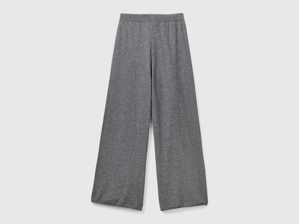 Wide-leg trousers in wool and cashmere blend