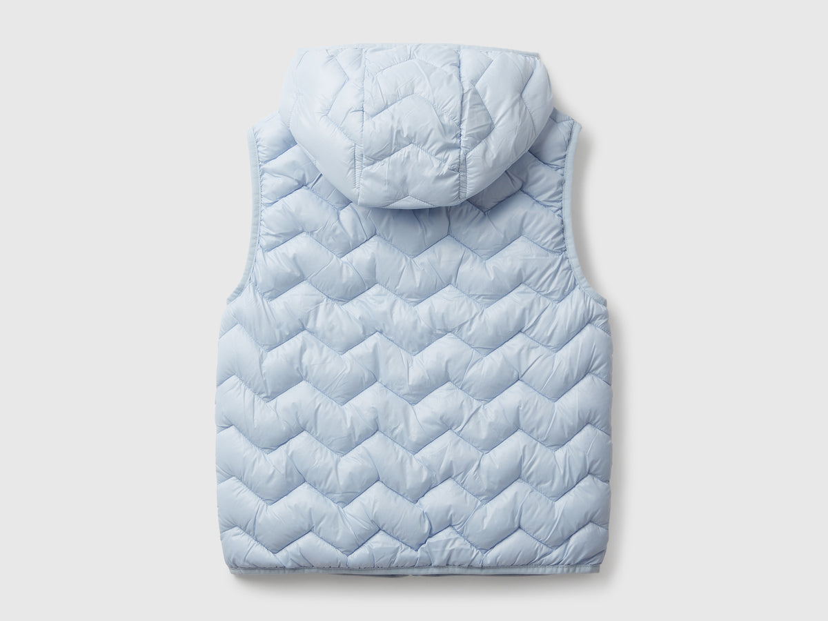 Gilet imbottito con cappuccio