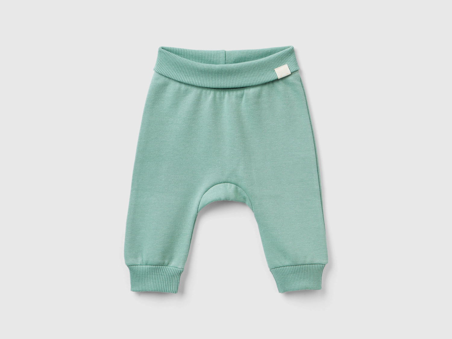 Joggers in tessuto riciclato da neonato azzurro | Benetton Outlet