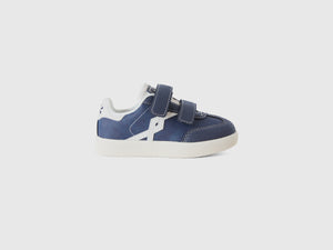 Sneakers in tessuto spalmato