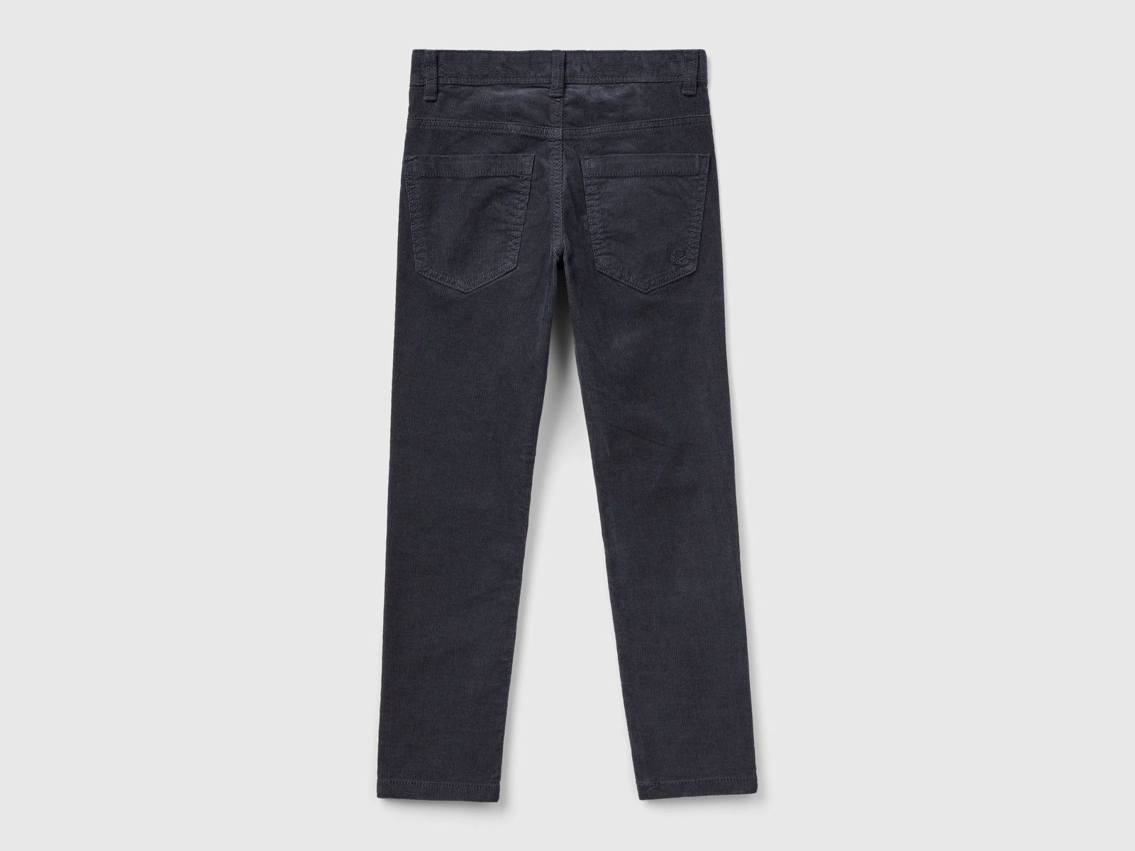 Pantaloni slim fit in velluto stretch da bambino grigio scuro 2 | Benetton Outlet