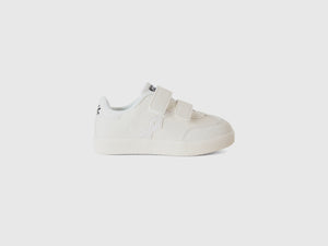 Sneakers in tessuto spalmato