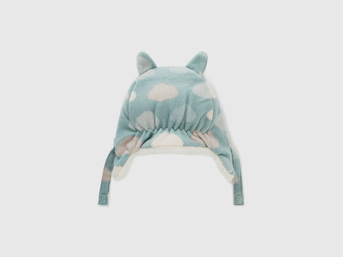 Cappello con paraorecchie e stampa nuvole