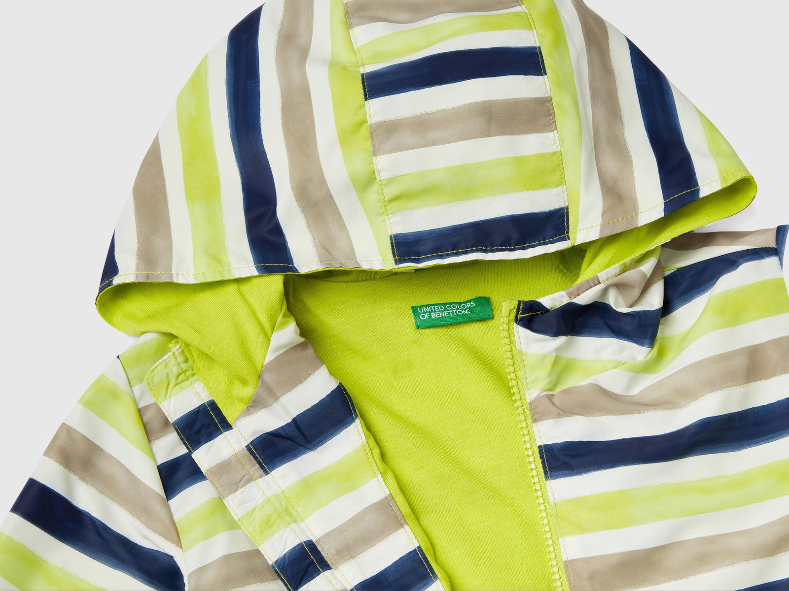 Giubbino leggero con cappuccio da bimbo multi-color 3 | Benetton Outlet