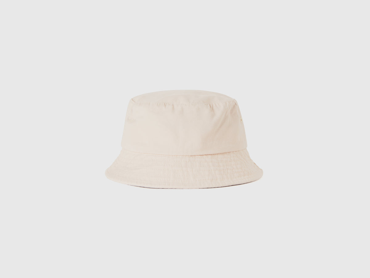 Cappellino alla pescatora con ricamo logo