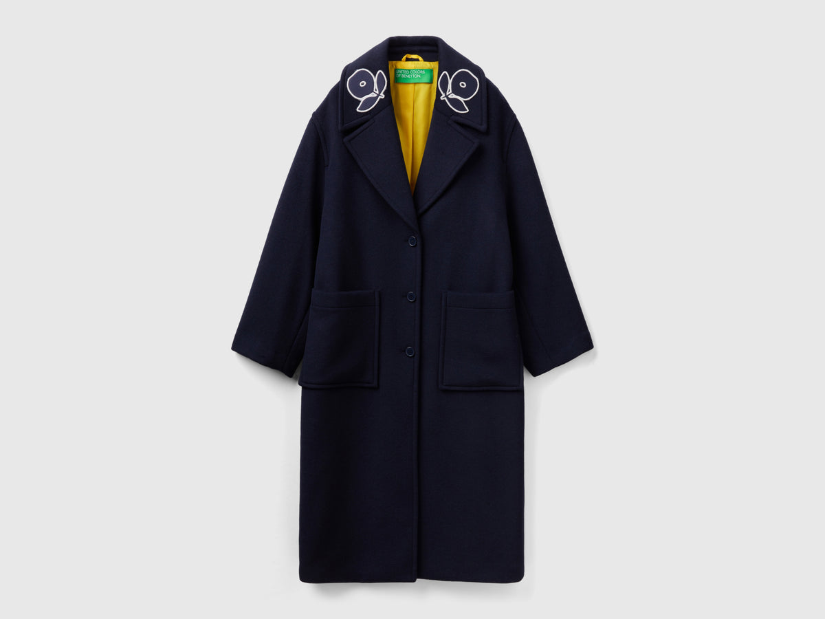 Cappotto con patch fiori