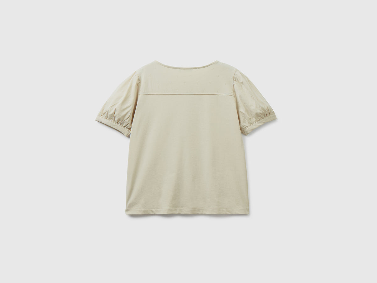 T-shirt girocollo realizzata in puro cotone leggero