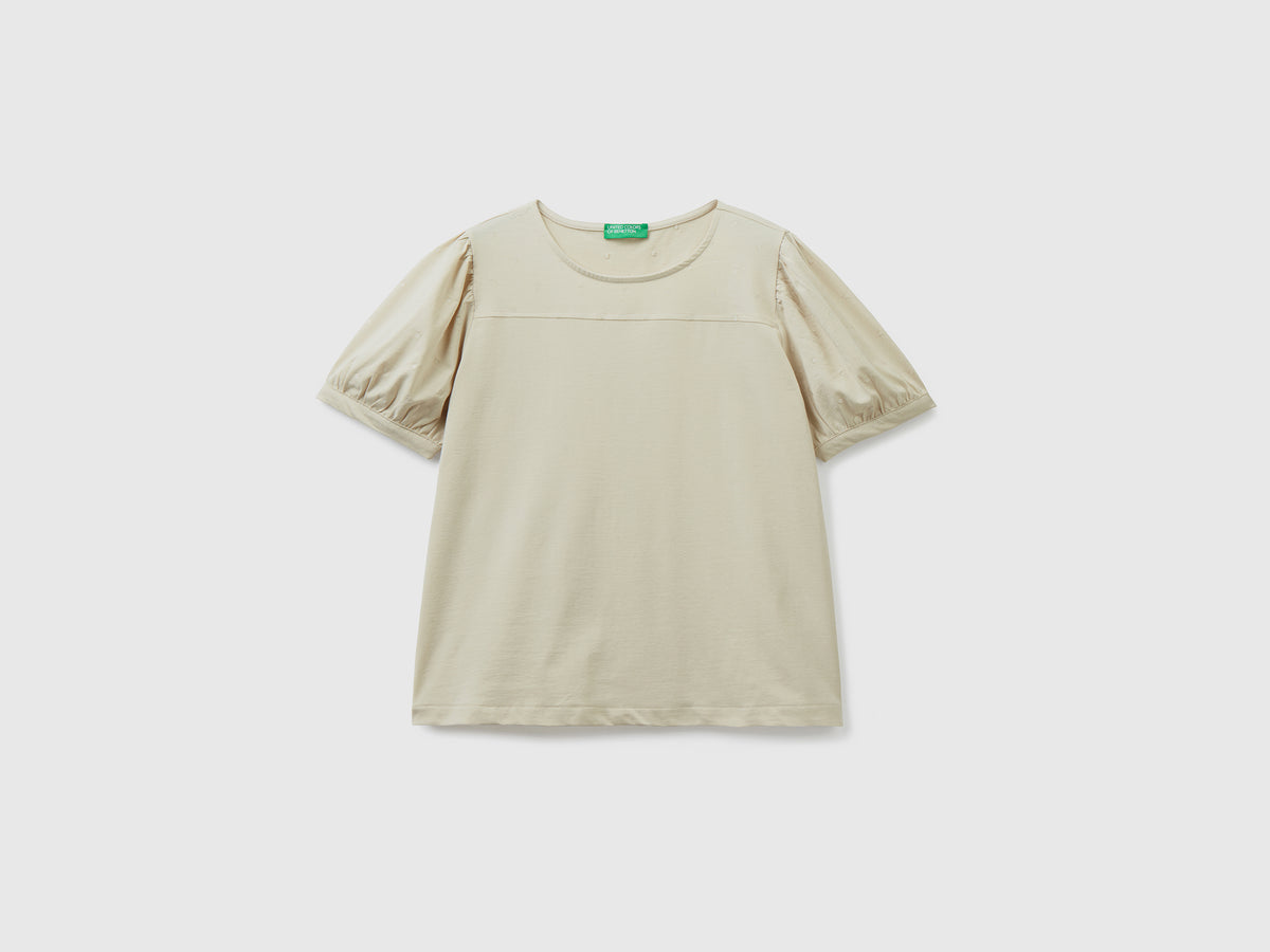 T-shirt girocollo realizzata in puro cotone leggero