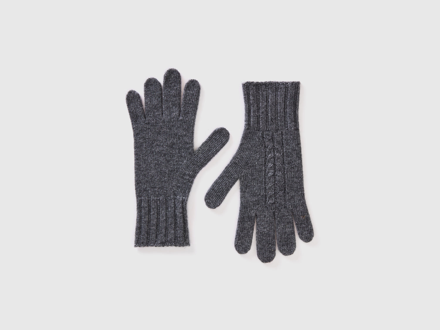 Guanti con lavorazione treccia da donna grigio scuro | Benetton Outlet