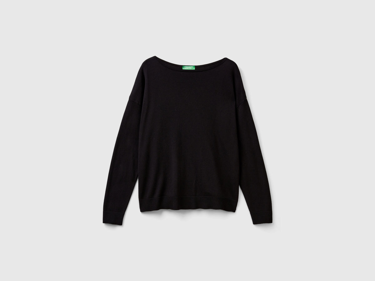 Maglia con scollo a barchetta