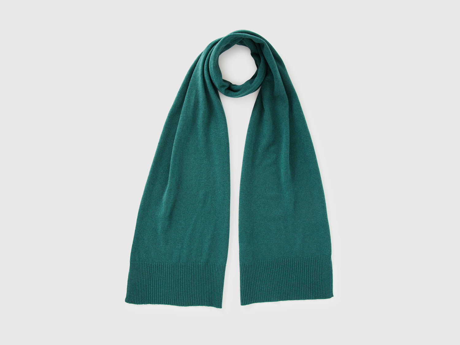 Sciarpa verde in pura lana Merino da donna verde scuro | Benetton Outlet