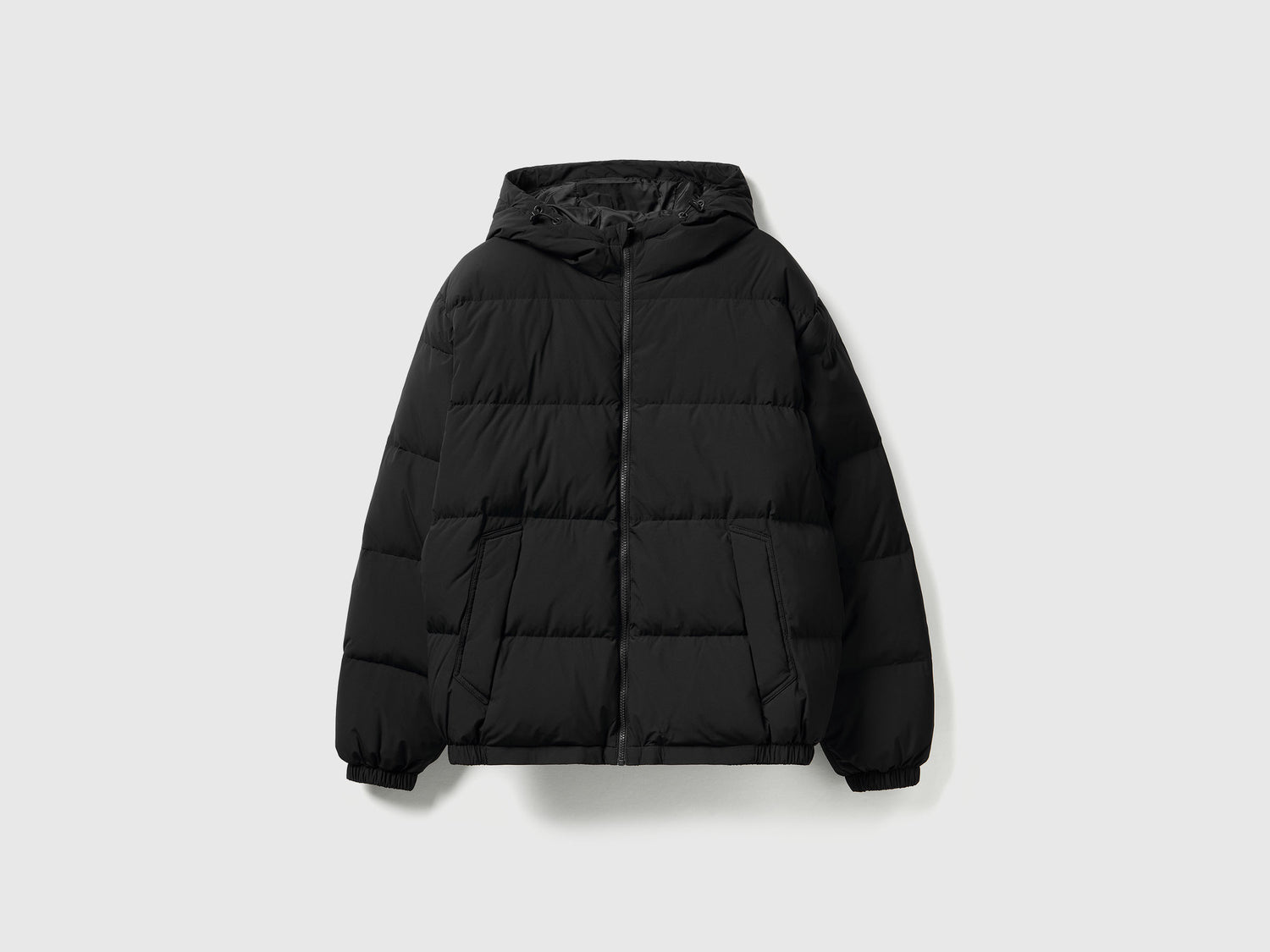 Piumino imbottito vera piuma riciclata da uomo nero | Benetton Outlet