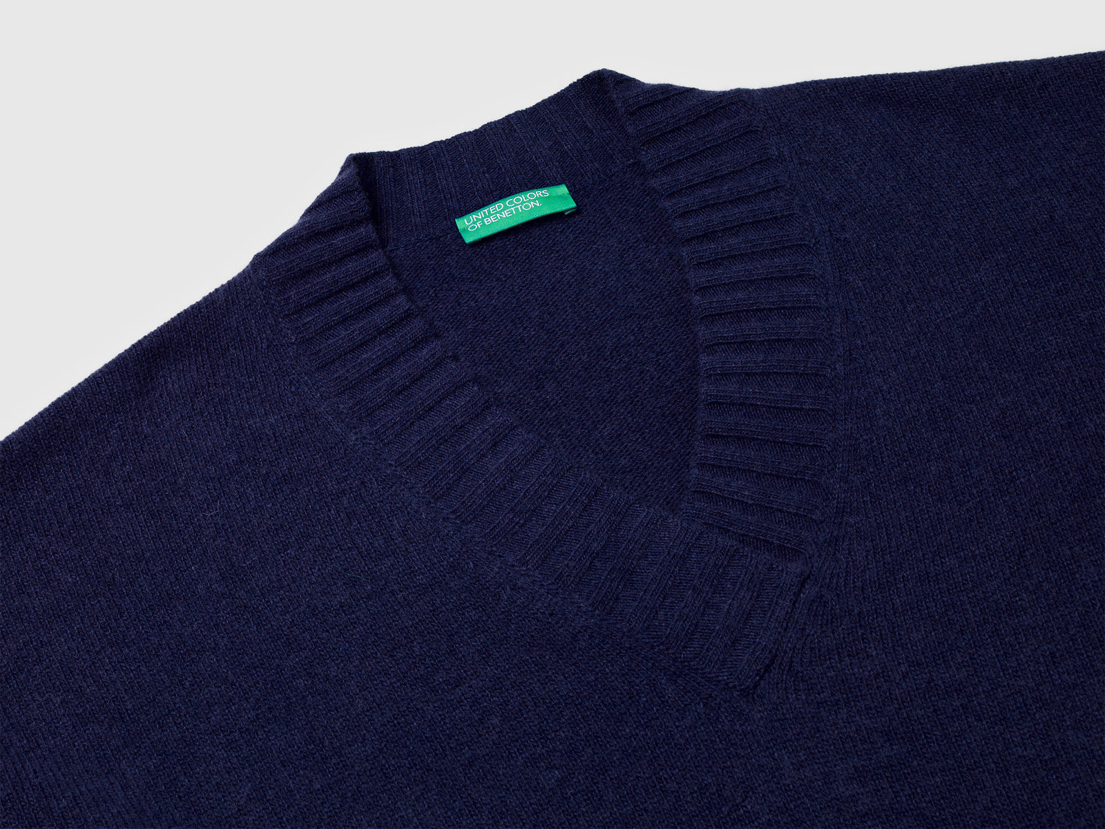 Maglione over fit in misto lana da donna blu scuro 3 | Benetton Outlet