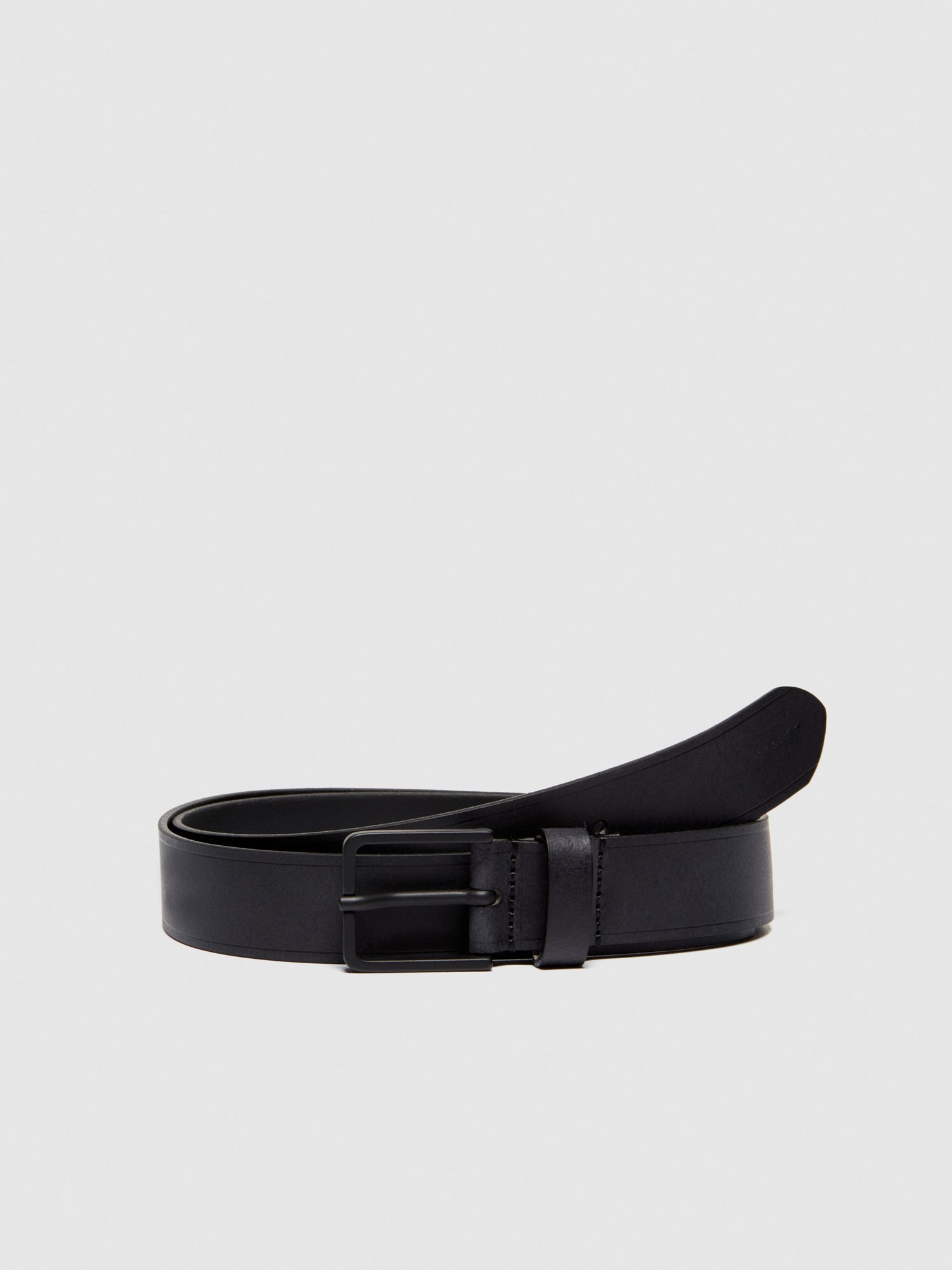 Cintura in pelle da uomo nero | Sisley Outlet