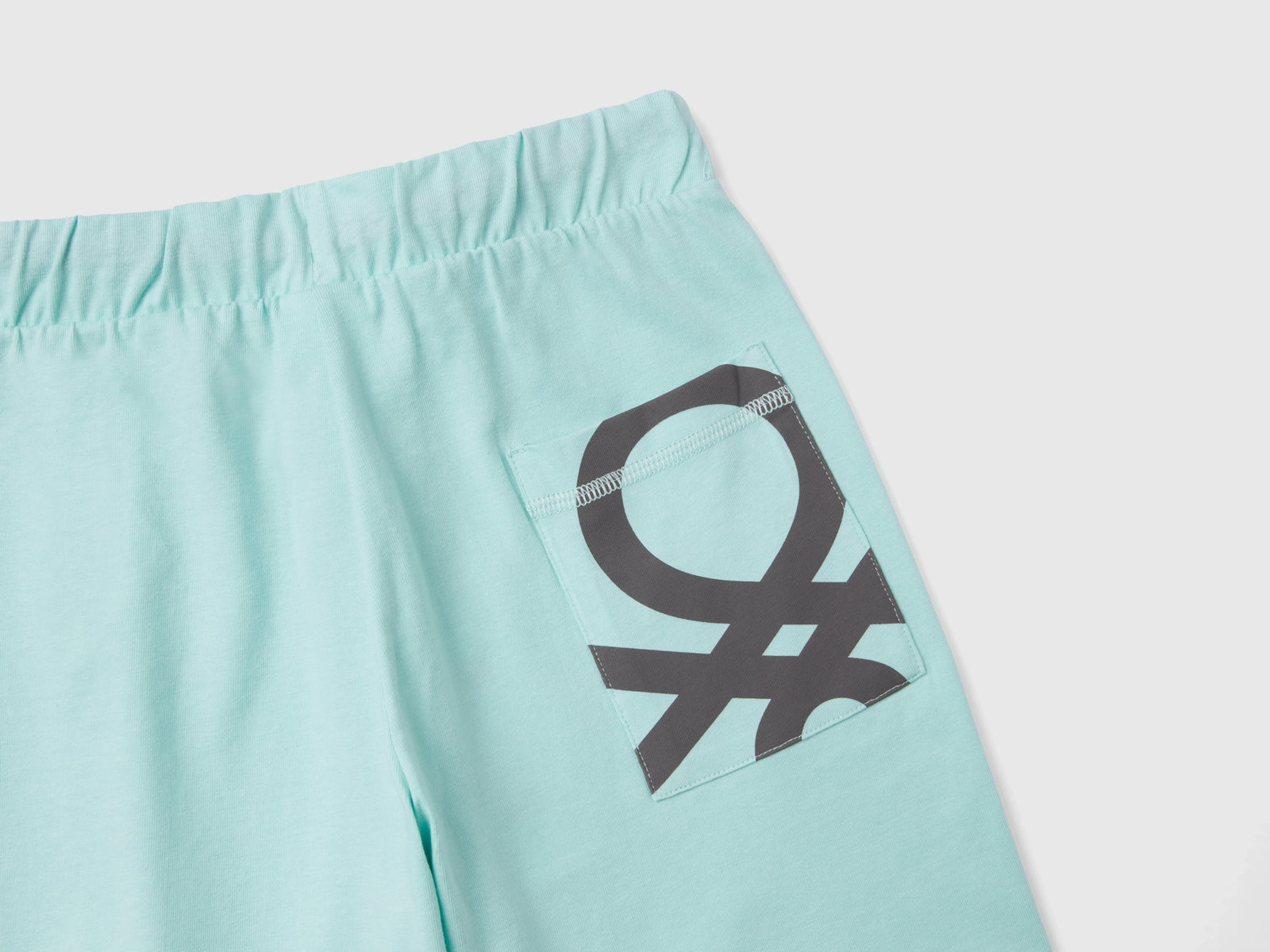 Bermuda in 100% cotone da bambino verde acqua 2 | Benetton Outlet