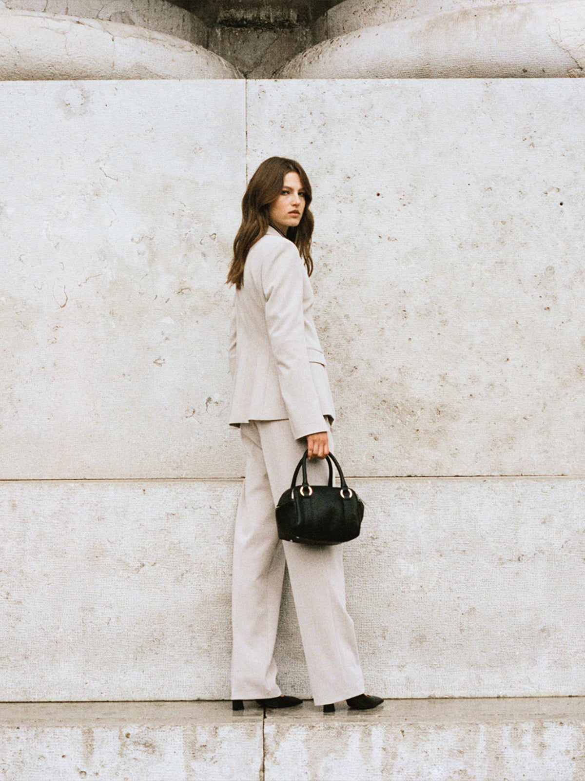 Pantaloni flare fit