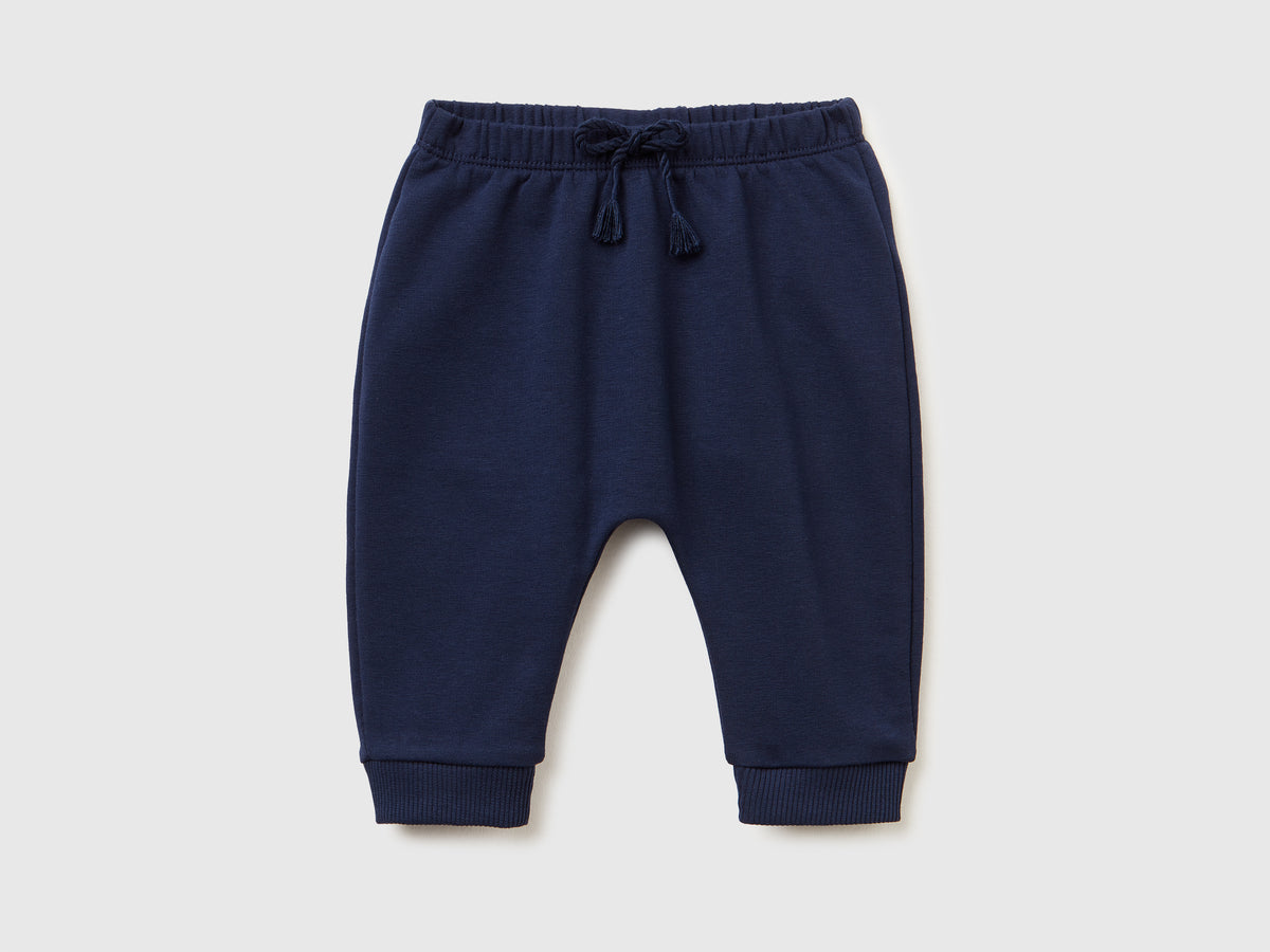 Pantaloni in calda felpa con taschino