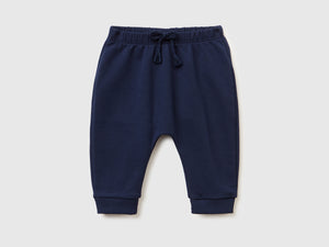 Pantaloni in calda felpa con taschino