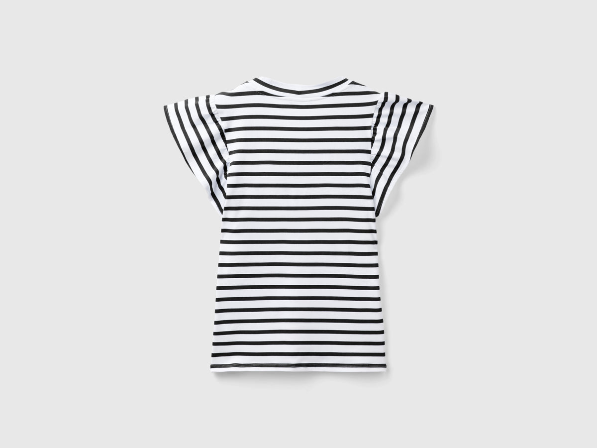 T-shirt con manica ad aletta