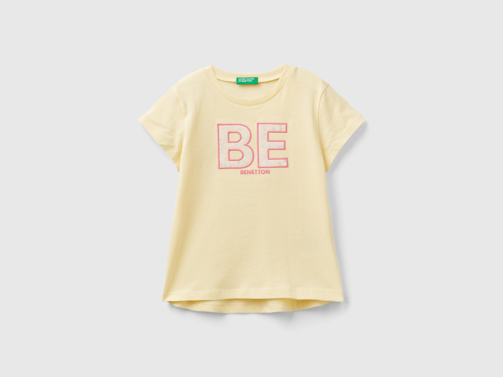 Maglietta con ricamo logo in cotone bio da bimba giallo | Benetton Outlet