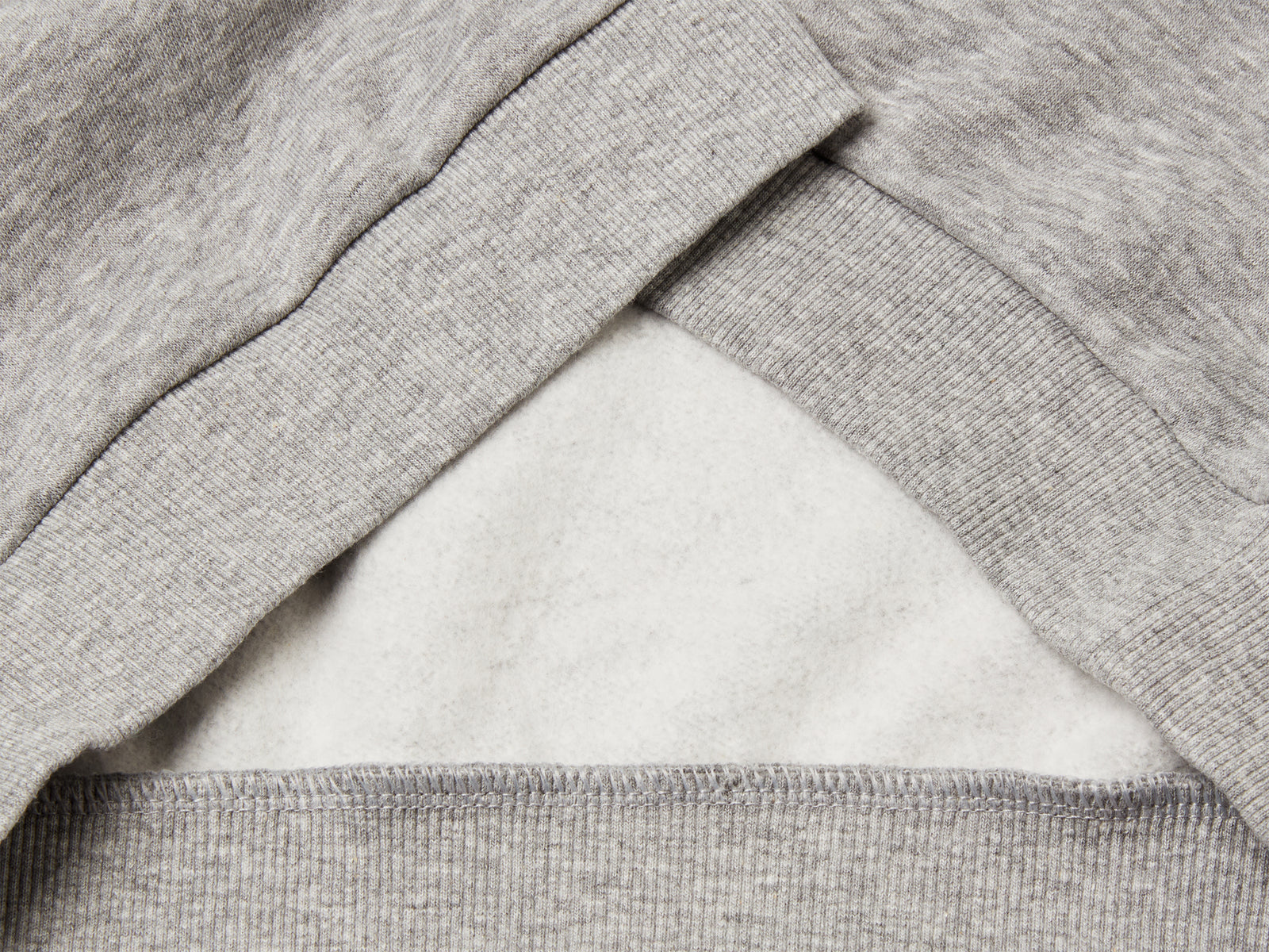 Felpa con cappuccio e paillettes da bambina grigio chiaro 3 | Benetton Outlet